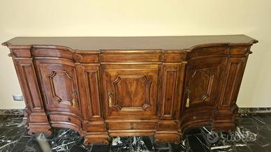 Credenza (madia) classica in noce