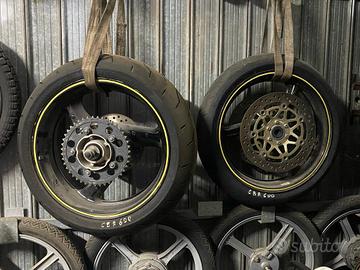 Honda CBR 600 cerchi carena