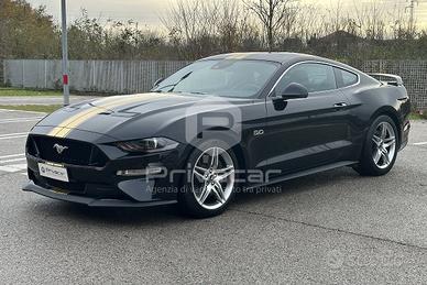 FORD Mustang Fastback 5.0 V8 aut. GT