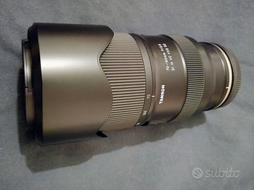 obiettivo Tamron 70-180mm

F/2.8

Di III VC VXD G