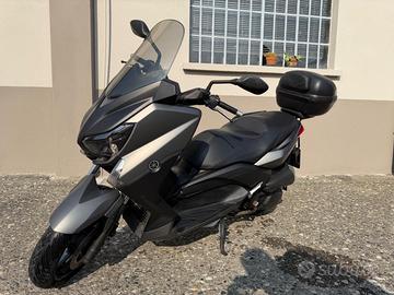 YAMAHA X-Max 125 X MAX 125cc CON BAULETTO solo 3