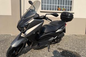 YAMAHA X-Max 125 X MAX 125cc CON BAULETTO solo 3