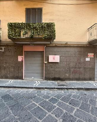 Negozi, zona Piazza Cirillo (CASORIA)