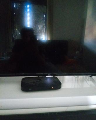tv tcl 40 pollici