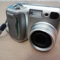 Nikon Coolpix 4300 da testare