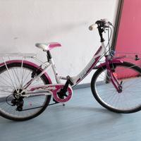 biciclette in utilizzo, per bimbo e ragazze