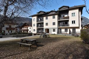 Zona funivia a Bormio, trilocale luminoso