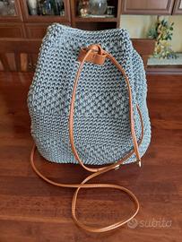 borsa secchiello/zainetto colore grigio chiaro 