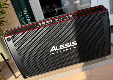 ALESIS STRIKE AMP 8 - amplificatore pari al nuovo