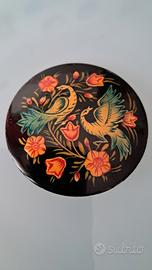 Spilla vintage Russa in Lacca Mstera anni '70/80