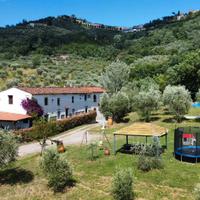 Giardino podere per braciate feste relax giochi