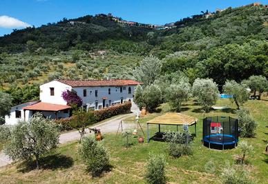 Giardino podere per braciate feste relax giochi