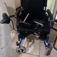 Sedia a rotelle elettrica