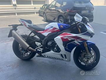 Honda CBR 1000 RR CBR 1000 RR-R SP 30Th anniversar