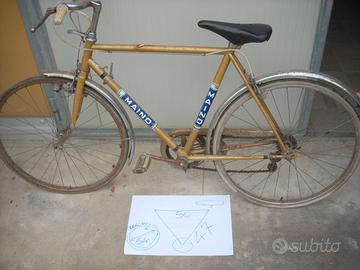 Bicicletta maino