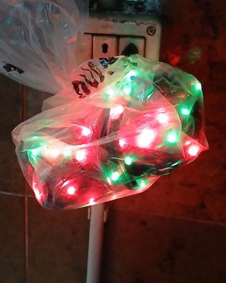 13 serie luci di natale e capanna