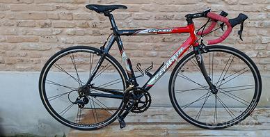 BICI DA CORSA ALLUMINIO E CARBONIO