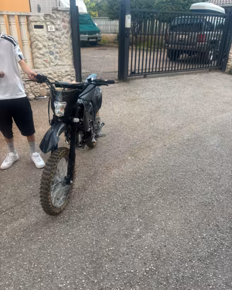 Pit bike