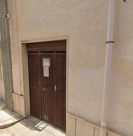 Garage - Box auto con terreno edificabile