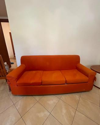 divani uno 2 posti uno 3 posti che diventa letto