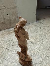 STATUA