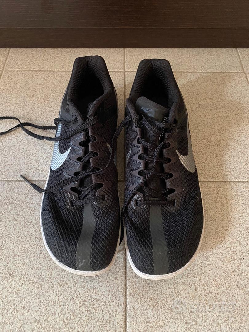 Scarpe chiodate nike on sale salto in lungo