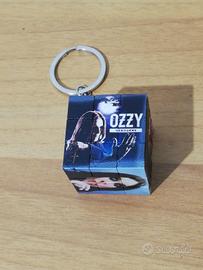 Portachiavi Ozzy Osbourne stile cubo di Rubik 