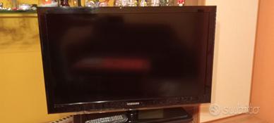 TV LCD Samsung 37" modello LE37C530 (2011)