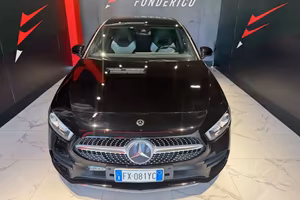 MERCEDES-BENZ A 180 d Automatic Premium