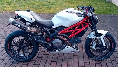Monster 796