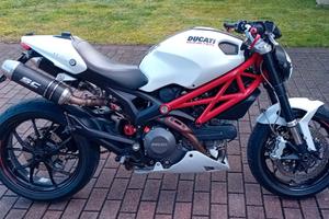 Monster 796