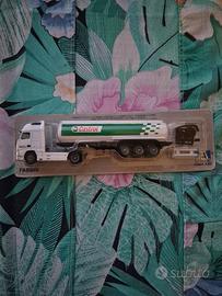 Modellino Camion Autocisterna Castrol Volvo