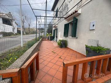 2 LOCALI A MINTURNO