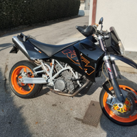 KTM supermoto 950