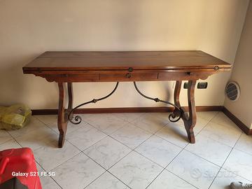 Tavolo a console anticato povero