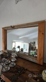 Specchio da appendere in legno