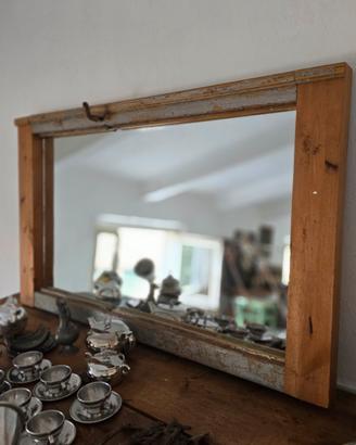 Specchio da appendere in legno