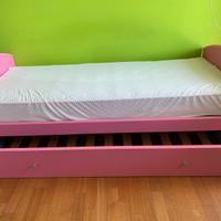 Letto cameretta rosa