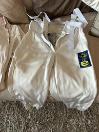 Divisa scherma da donna. Taglia S/42