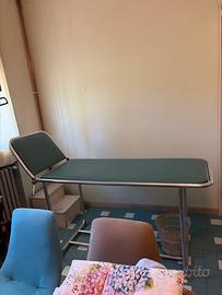 Lettino da visita medica