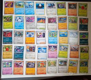 Lotto carte Pokemon Vari Set Scarlatto & Violetto