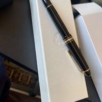Penna stilografica MONTBLANC placcata oro✒️