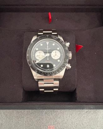 Tudor black bay chrono