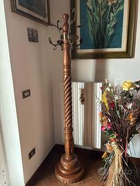 attaccapanni in legno