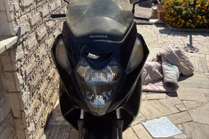 scooter Honda silver wing 400