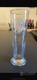 Bicchieri birra menabrea