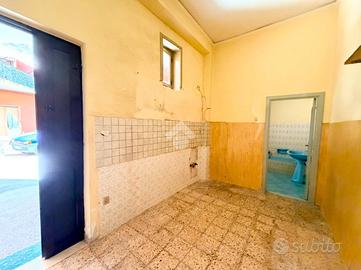 3 LOCALI A QUALIANO