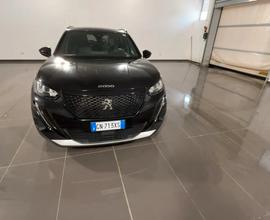 Peugeot 2008 motore elettrico 136 CV Allure Pack