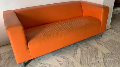 Divano similpelle Klippan arancione