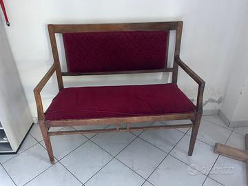 Divano antico del 900